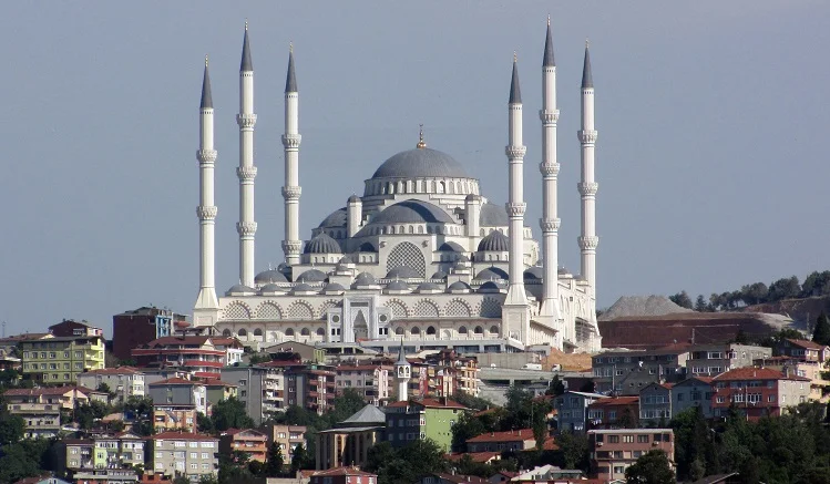  17 مسجد زیبای استانبول